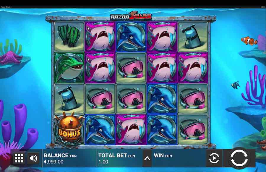 Razor Shark Slot Base Game