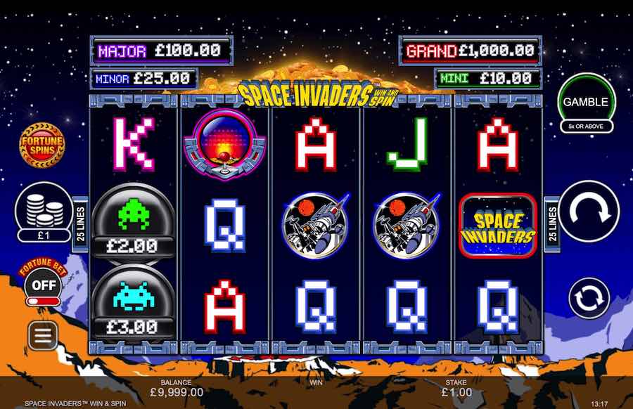 Space Invaders Win & Spin Slot Base Game